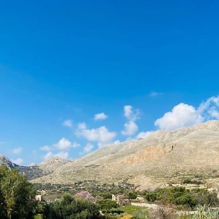 Pontamos Villas Chalki Town エクステリア 写真